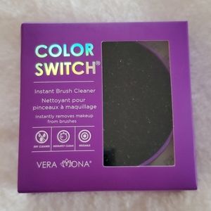 NIB color switch instant brush cleaner Vera Mona